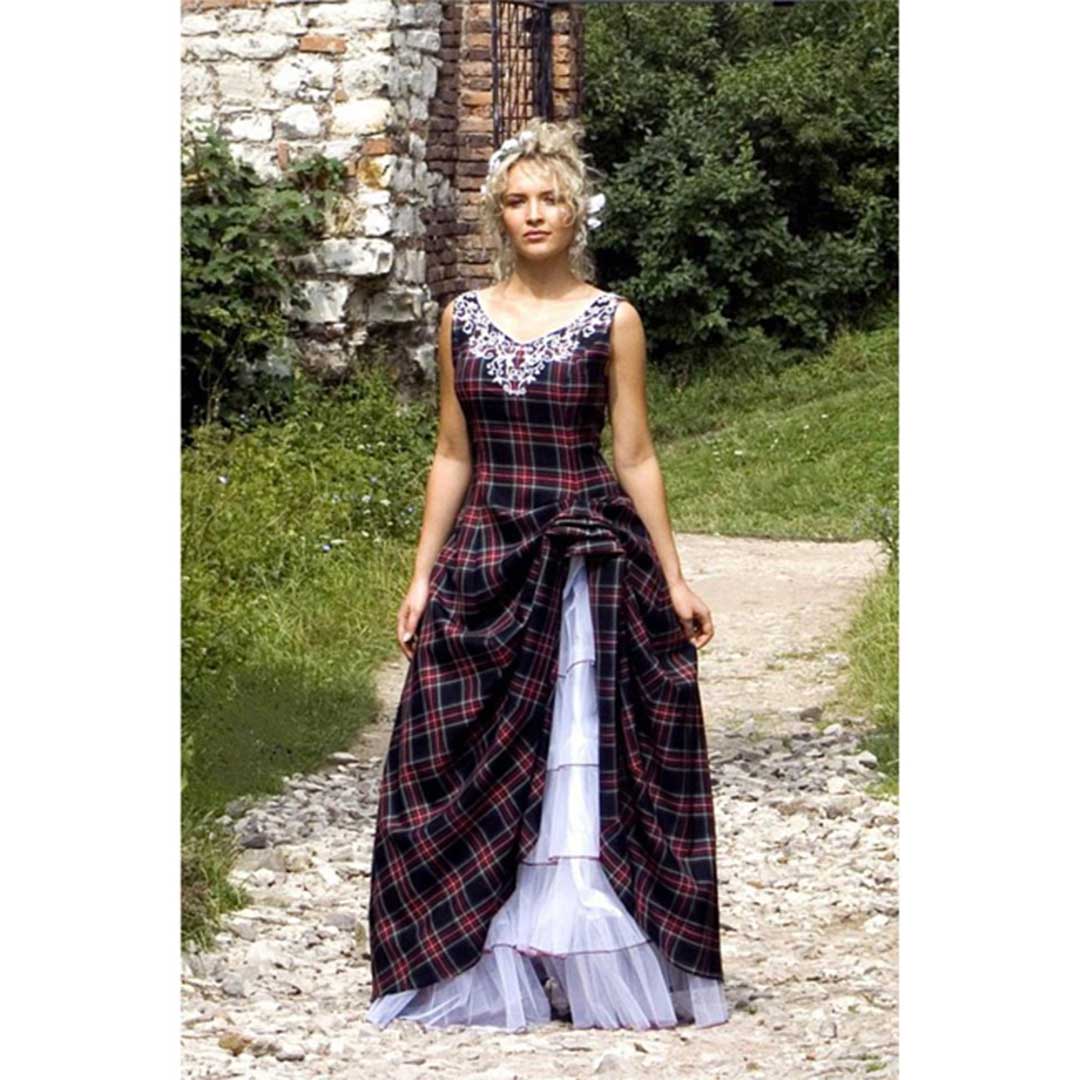 red tartan wedding dress Tartan's wedding Dress In Abigail tartan
